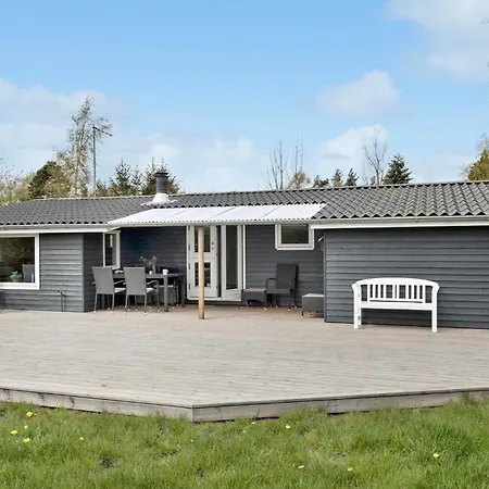 Three-bedroom In * Gedser