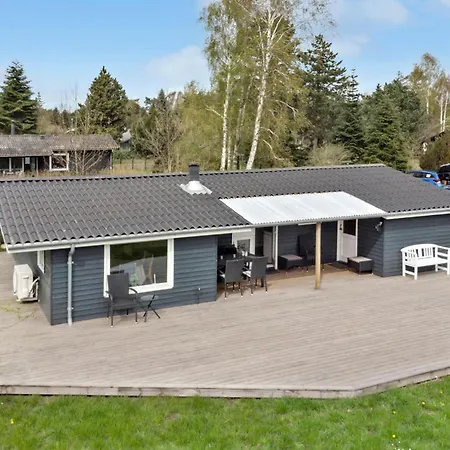 Three-bedroom In Dom wakacyjny Gedser