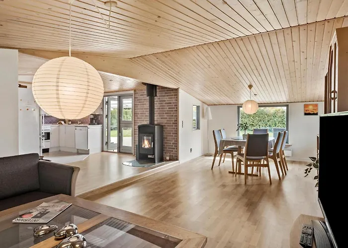 度假居 Three-bedroom In *